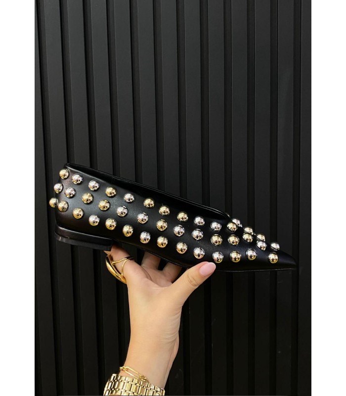 ZAPATO MODELO TACHAS