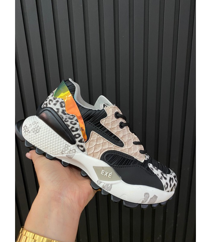 SNEAKERS MODELO SNAKE NEGRO