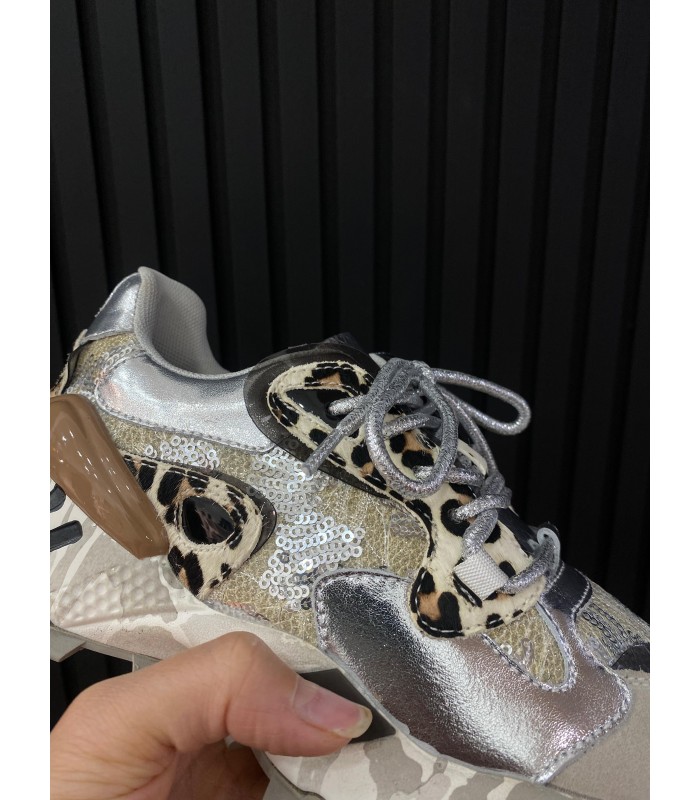 SNEAKERS MODELO GLOW