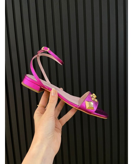 MODELO TACHAS FUCSIA PLANO