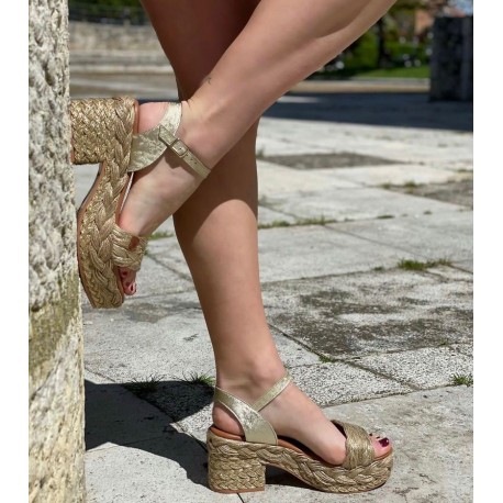 MODELO